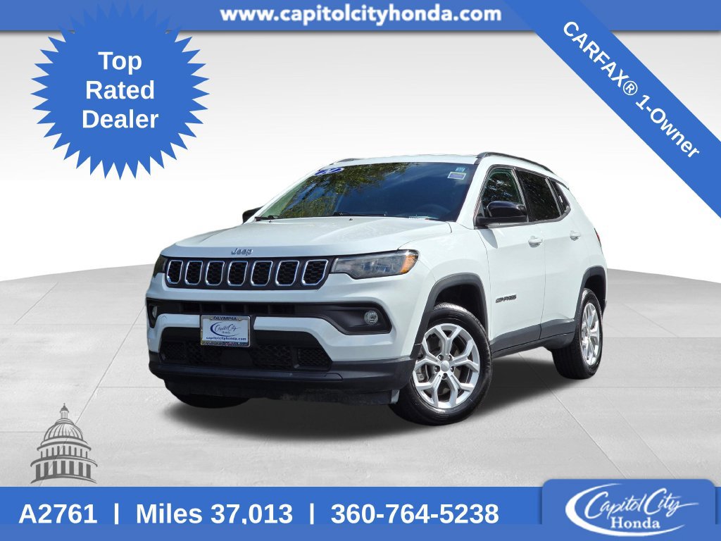 Used 2024 Jeep Compass Latitude AWD/4WD image 1