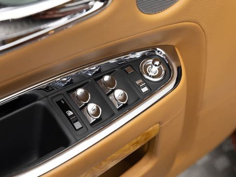 Used 2013 Rolls-Royce Ghost RWD image 10