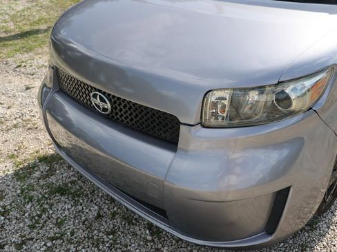 Used 2009 Scion xB FWD image 22
