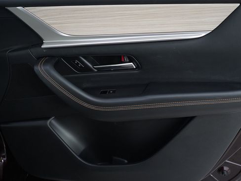 Certified 2024 MAZDA CX-90 Plug-In Hybrid w/ Premium Pkg image 10