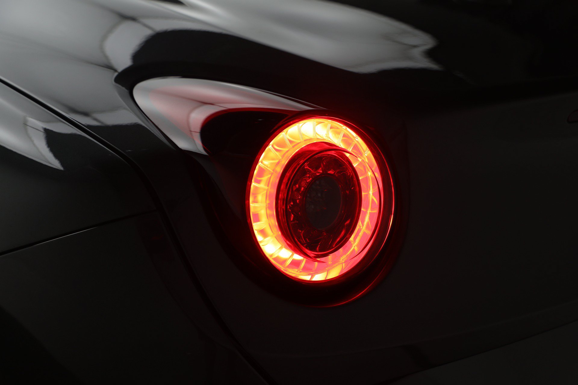 Certified 2015 Ferrari California T RWD image 27