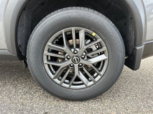 New 2026 Nissan Rogue S image 19