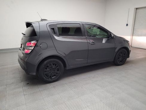 Used 2020 Chevrolet Sonic LT image 10