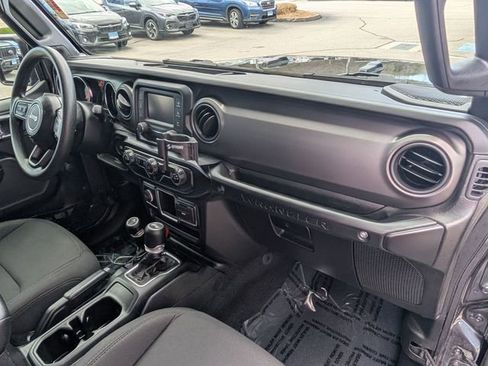 Used 2021 Jeep Wrangler Unlimited Sport AWD/4WD image 30
