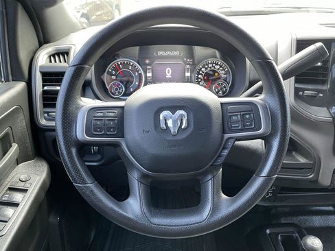 Used 2022 RAM 2500 Tradesman w/ Chrome Appearance Group image 15