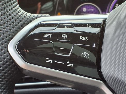 Used 2024 Volkswagen GTI Autobahn image 21