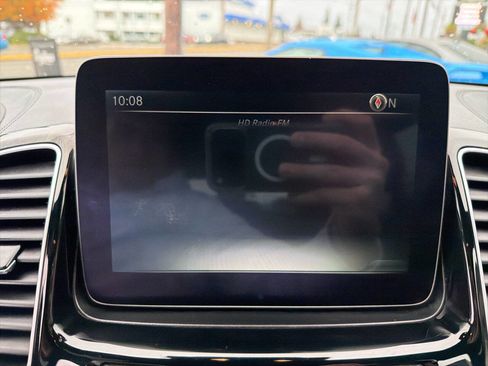 Used 2017 Mercedes-Benz GLS 450 4MATIC image 29