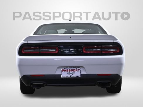 Used 2019 Dodge Challenger R/T w/ Driver Convenience Group image 8