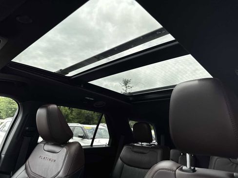 Used 2022 Ford Explorer Platinum w/ Equipment Group 601A image 67