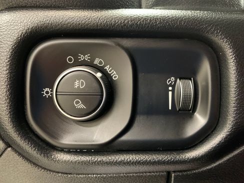 Used 2021 RAM 1500 Big Horn AWD/4WD image 14