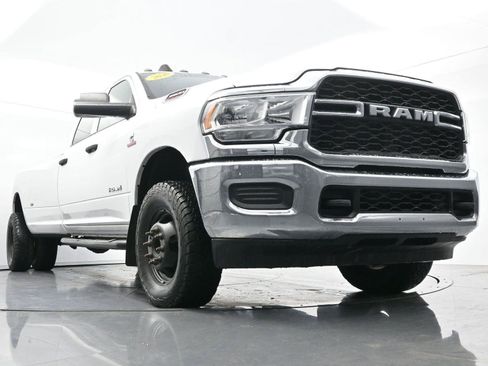 Used 2020 RAM 3500 Tradesman w/ Chrome Appearance Group image 37