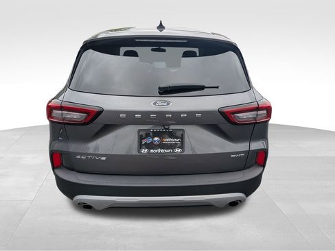 Used 2025 Ford Escape Active image 14