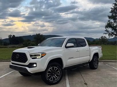 Used 2021 Toyota Tacoma TRD Sport w/ Technology Package