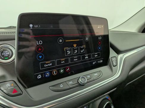 Used 2023 Chevrolet Blazer LT w/ LPO, Floor Liner Package FWD image 19