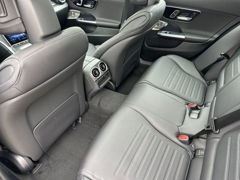 New 2025 Mercedes-Benz C 300 4MATIC Sedan image 12