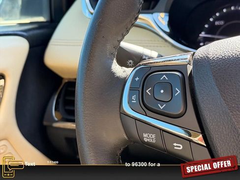 Used 2014 Toyota Avalon XLE Touring image 19