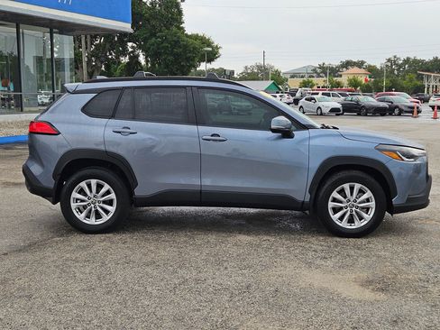 Used 2022 Toyota Corolla Cross LE FWD image 9