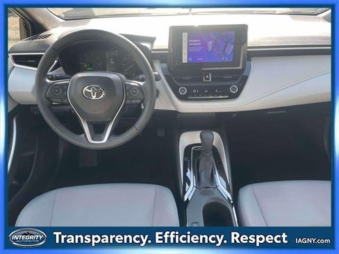 Used 2024 Toyota Corolla SE image 13
