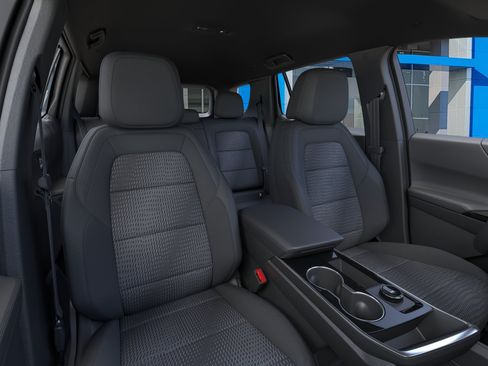 New 2026 Chevrolet Equinox LT w/ Safety and Technology Package FWD image 40