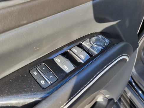 Used 2021 Cadillac Escalade Sport w/ Driver Assist Tech Package image 26