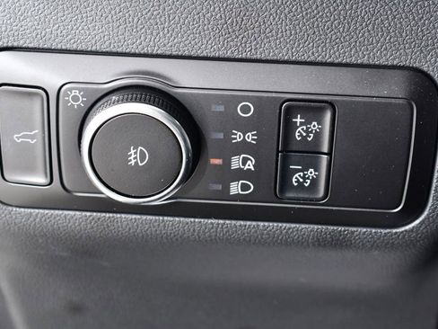 Used 2025 Ford Escape Platinum w/ Premium Technology Package image 30