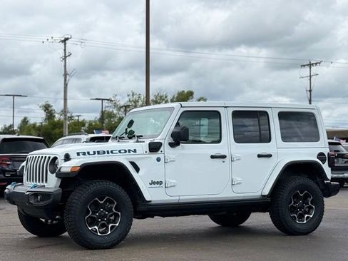 Used 2023 Jeep Wrangler Unlimited Rubicon 4xe w/ Cold Weather Group AWD/4WD image 36