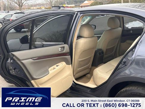 Used 2010 INFINITI G37 4dr x AWD w/ Premium Pkg image 11