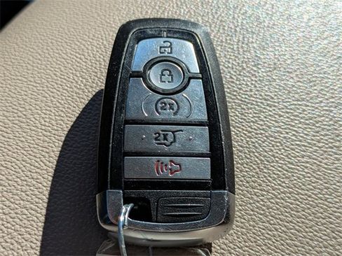 Certified 2024 Ford Expedition Limited image 29