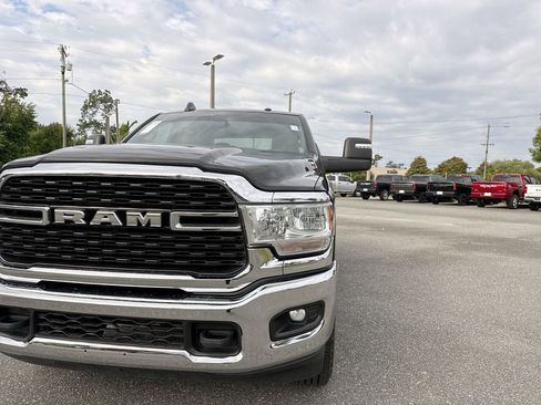 Used 2024 RAM 2500 Big Horn w/ Bed Utility Group AWD/4WD image 11