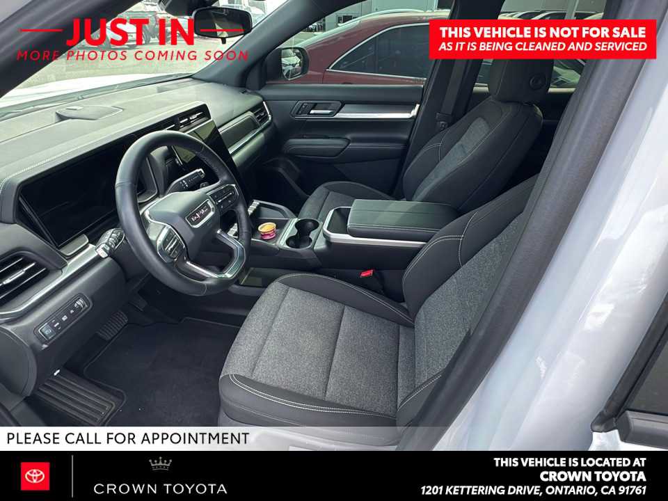 Used 2026 GMC Terrain Elevation w/ Black Edition FWD image 8