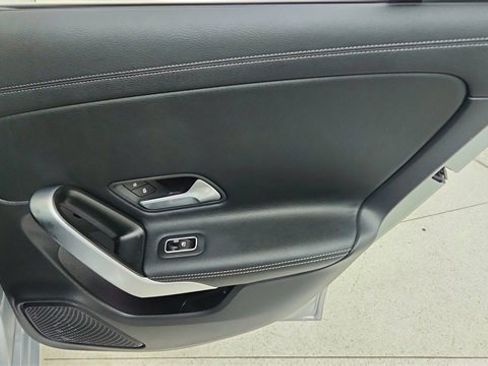 Used 2021 Mercedes-Benz CLA 250 image 29