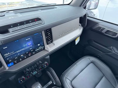 New 2026 Ford Bronco Outer Banks w/ Sasquatch Package image 23