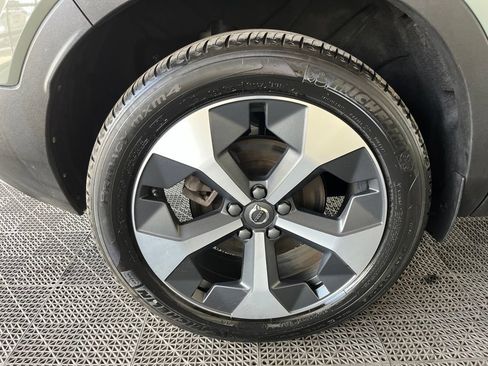 Used 2024 Volvo XC40 B5 Plus w/ Climate Package AWD/4WD image 27