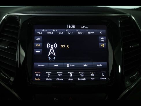 Used 2019 Jeep Cherokee Limited AWD/4WD image 27
