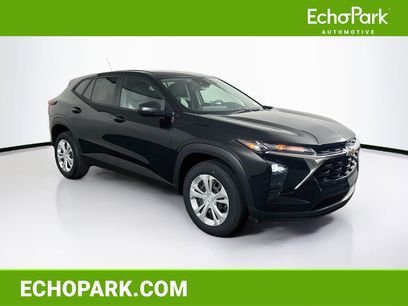 Used 2025 Chevrolet Trax LS