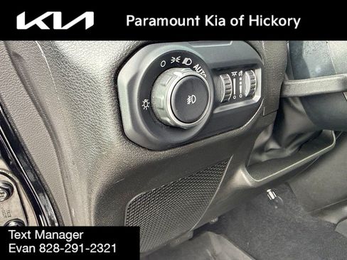 Used 2022 Jeep Wrangler Unlimited Sport AWD/4WD image 19