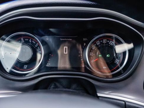 Used 2022 Dodge Challenger GT image 22