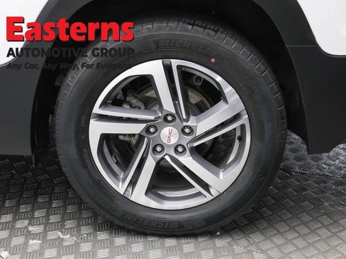 Used 2021 GMC Terrain SLT w/ Infotainment Package II AWD/4WD image 8