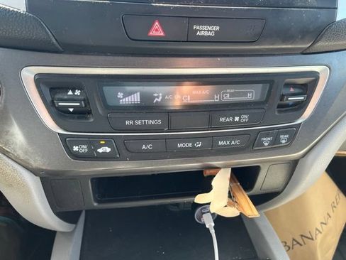 Used 2017 Honda Pilot LX image 16