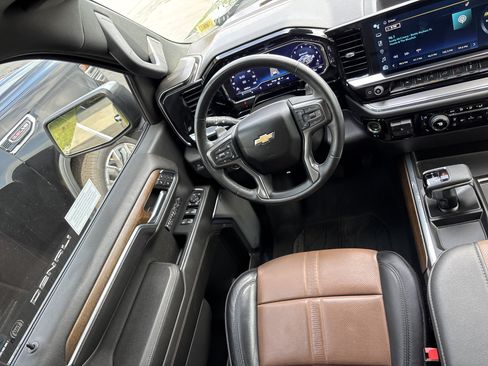Used 2024 Chevrolet Silverado 1500 High Country AWD/4WD image 28