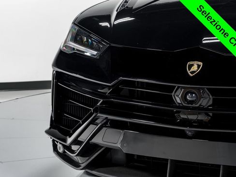 Used 2023 Lamborghini Urus Performante AWD/4WD image 46