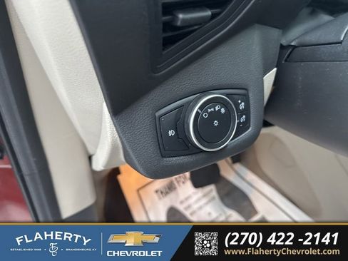 Used 2015 Ford Escape SE image 20