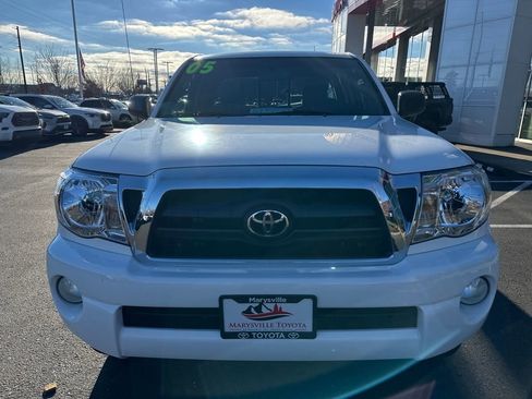 Used 2005 Toyota Tacoma PreRunner image 8