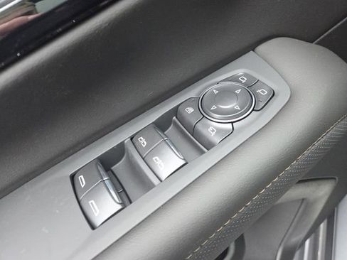 New 2026 Chevrolet Suburban High Country AWD/4WD image 11