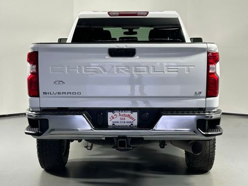 Used 2023 Chevrolet Silverado 2500 LT w/ Convenience Package AWD/4WD image 5