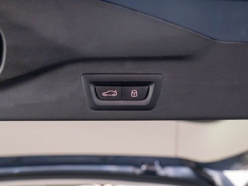 Certified 2025 BMW X7 xDrive40i w/ Premium Package image 34