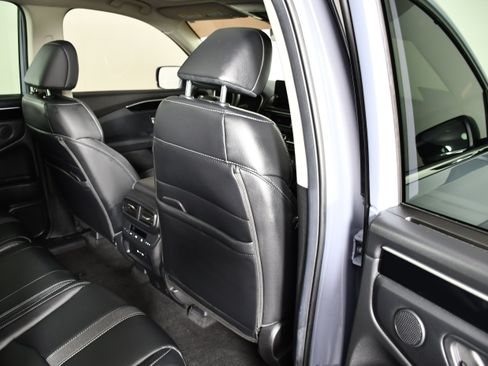 Used 2025 Honda Pilot Touring image 44
