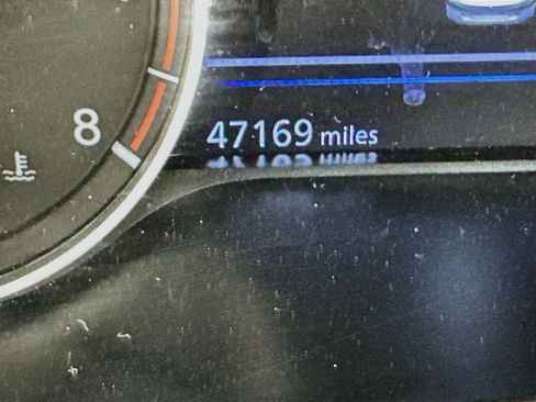 Used 2025 Nissan Altima 2.5 SV FWD image 18