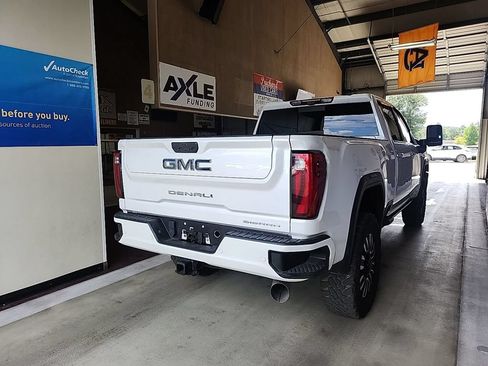 Used 2024 GMC Sierra 2500 Denali Ultimate w/ Max Trailering Package AWD/4WD image 2
