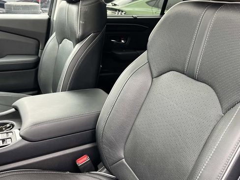 Used 2023 Honda Pilot Elite image 32